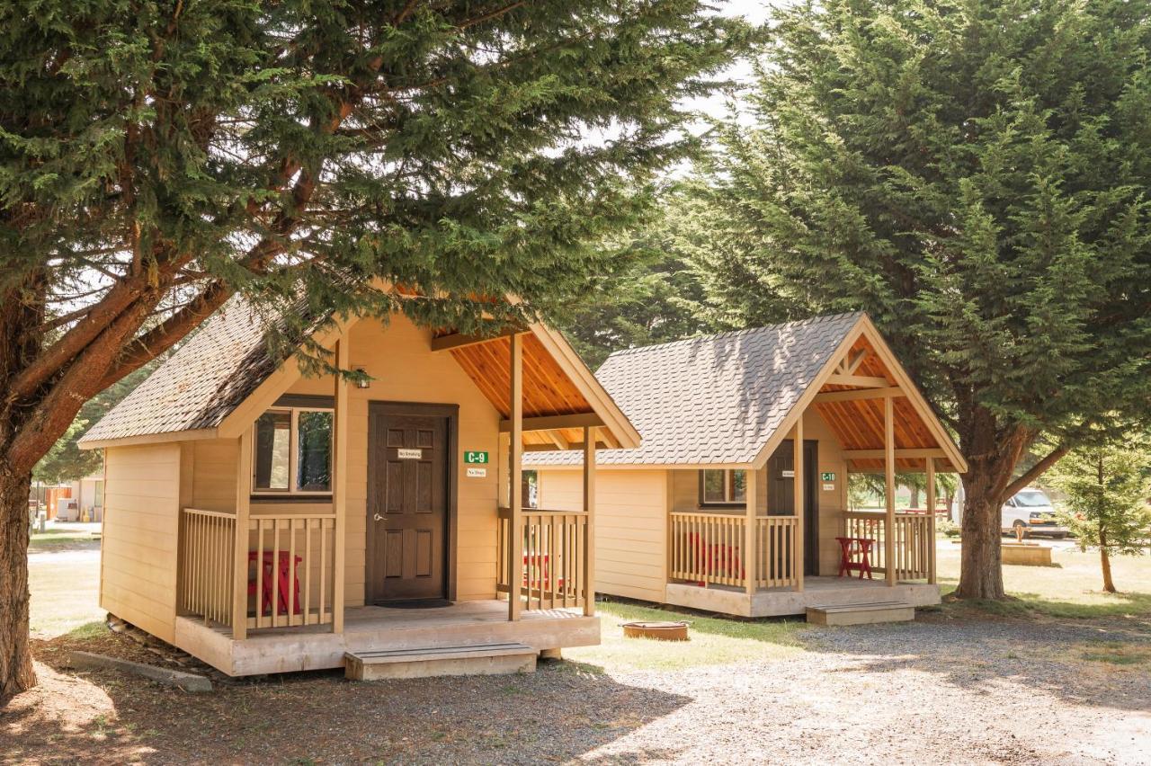 Redwood Coast Cabins And Rv Resort Eureka Εξωτερικό φωτογραφία